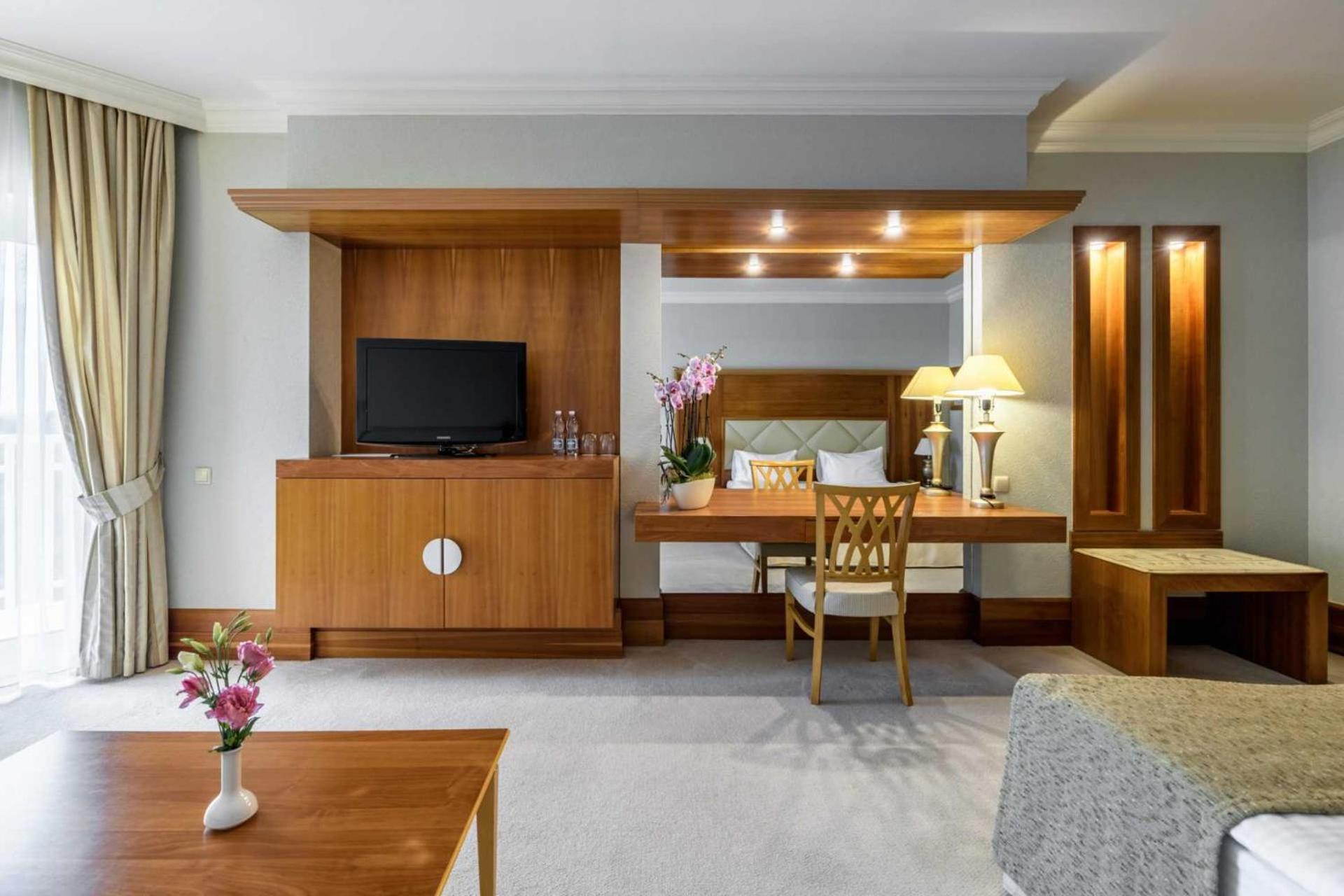 Rixos-Prykarpattya Resort Truskavets Ngoại thất bức ảnh