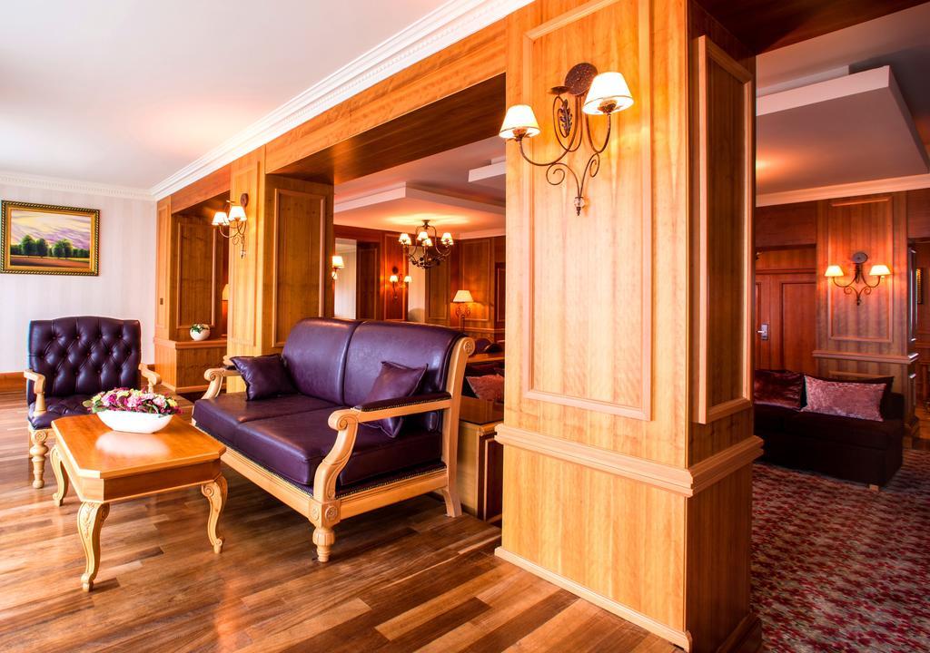 Rixos-Prykarpattya Resort Truskavets Ngoại thất bức ảnh