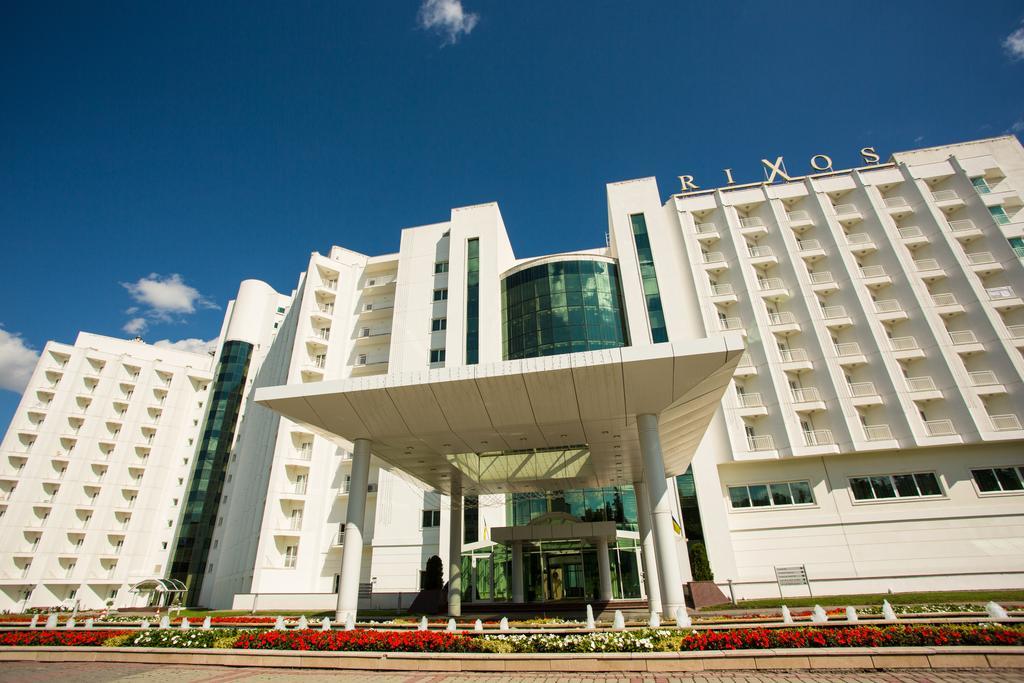 Rixos-Prykarpattya Resort Truskavets Ngoại thất bức ảnh