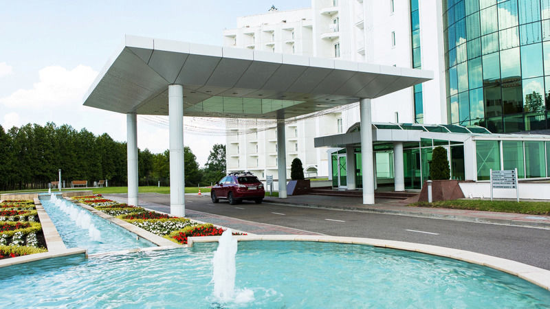 Rixos-Prykarpattya Resort Truskavets Ngoại thất bức ảnh