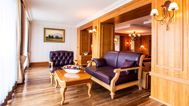 Rixos-Prykarpattya Resort Truskavets Ngoại thất bức ảnh